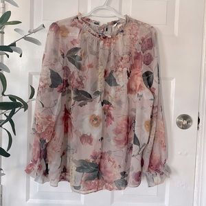 H&M floral creped chiffon blouse Large